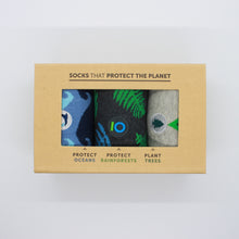 Load image into Gallery viewer, Tree Hugger